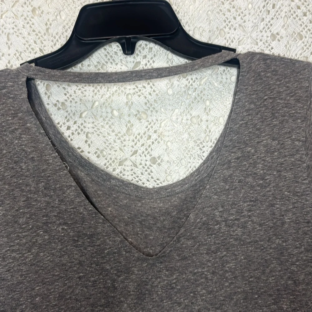 Rock & Republic Charcoal Winged Tee - Picture 4 of 6